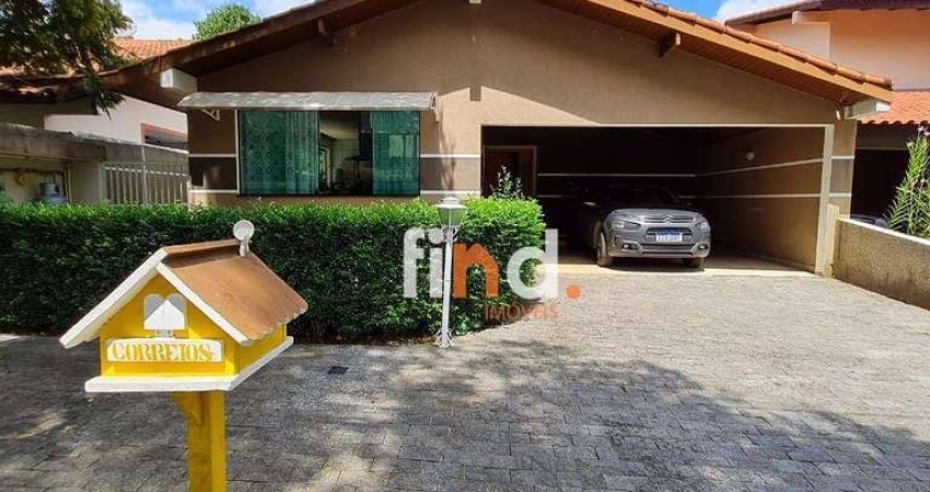 Casa de Condomínio para venda em São Paulo Ll - Granja Viana de 270.00m² com 5 Quartos, 2 Suites e 3 Garagens