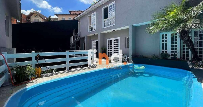 Casa de Condomínio para venda em São Paulo Ll - Granja Viana de 285.00m² com 5 Quartos, 3 Suites e 4 Garagens