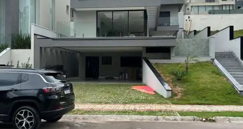 Casa para venda em Cidade Tamboré de 360.00m² com 4 Quartos, 4 Suites e 4 Garagens