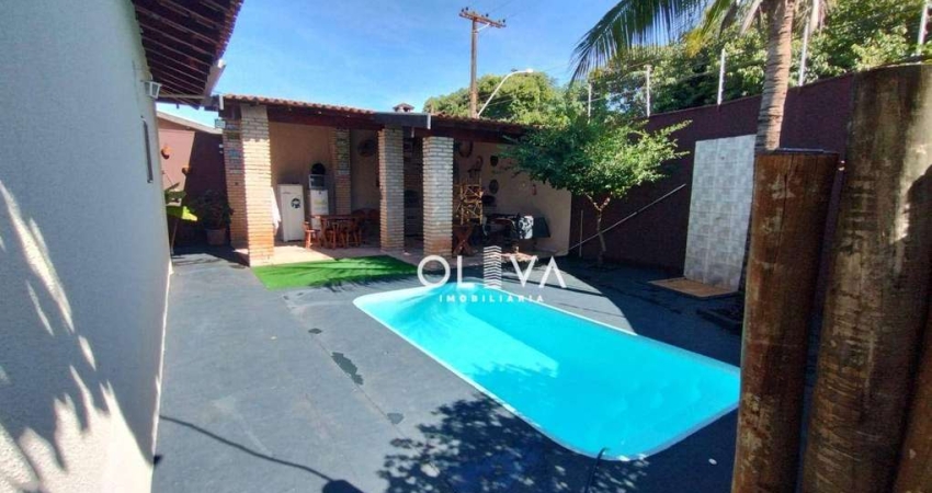 Casa para venda em Parque Das Flores I de 190.00m² com 3 Quartos e 2 Garagens
