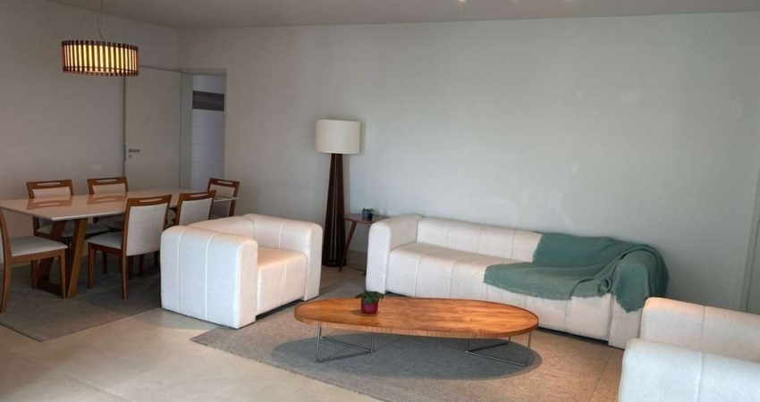 Apartamento para alugar em Vila Oliveira de 180.00m² com 4 Quartos, 2 Suites e 3 Garagens