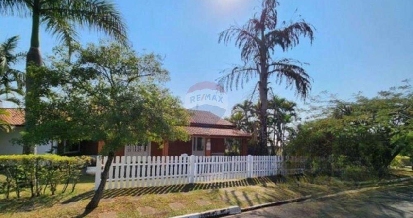 Casa para venda em Reservas do Jardim Botânico de 183.24m² com 3 Quartos, 1 Suite e 5 Garagens