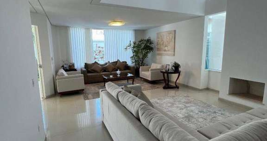 Sobrado para venda em Vila Nova Socorro de 348.00m² com 3 Quartos, 3 Suites e 4 Garagens