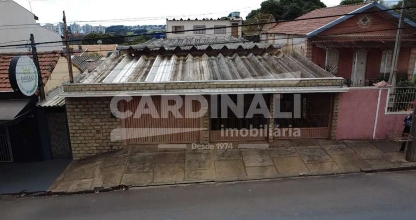 Casa para venda em Vila Prado de 639.00m² com 3 Quartos e 6 Garagens