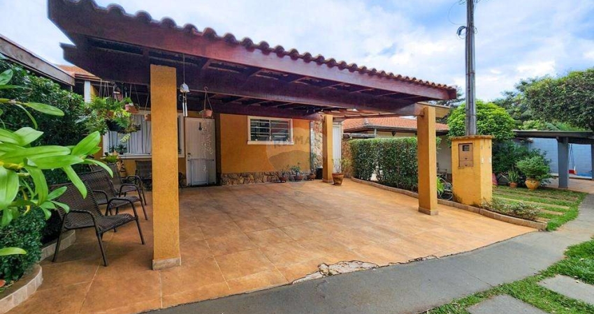 Casa de Condomínio para venda em Jardim Interlagos de 110.65m² com 3 Quartos, 1 Suite e 2 Garagens