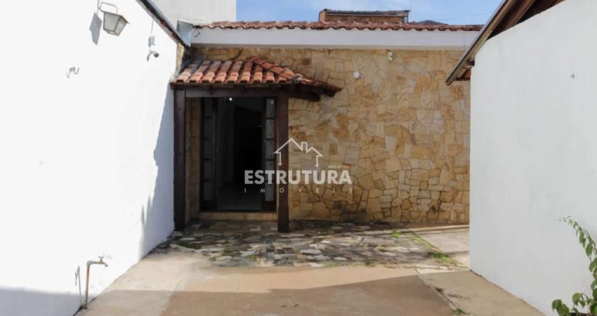 Casa para venda em Jardim Bela Vista de 231.00m² com 4 Quartos, 1 Suite e 3 Garagens