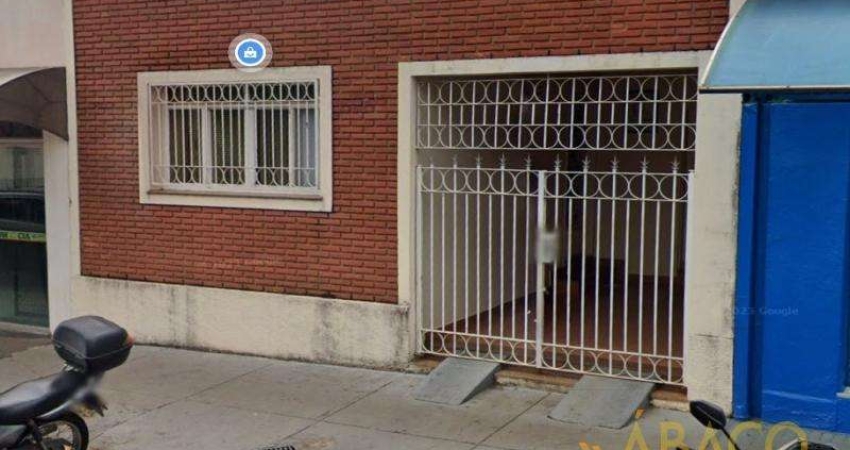 Casa para alugar em Centro de 138.75m² com 3 Quartos e 1 Garagem