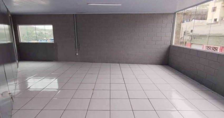 Sala Comercial para alugar em Vila Monte Serrat de 27.00m² com 1 Quarto