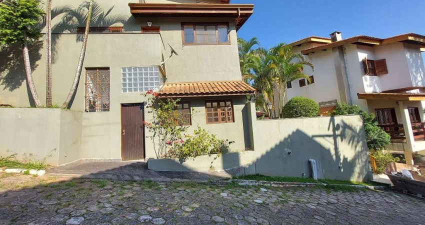 Casa para alugar em Chácara Pavoeiro de 171.00m² com 3 Quartos, 2 Suites e 4 Garagens