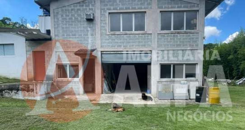 Galpão / Depósito / Armazém para alugar em Jardim Do Rio Cotia de 239.00m² com 1 Quarto