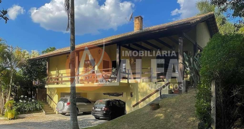 Casa para venda em Chácara Dos Junqueiras de 220.00m² com 4 Quartos, 4 Suites e 6 Garagens