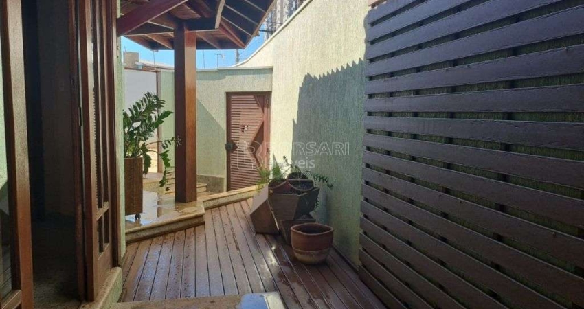 Casa para venda em Jardim Botânico de 206.00m² com 3 Quartos, 1 Suite e 3 Garagens