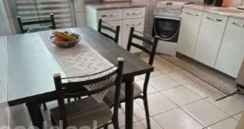 Casa para venda em Jardim Carolina de 48.00m² com 2 Quartos e 2 Garagens