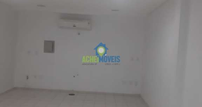 Sala Comercial para alugar em São Joaquim de 54.00m² com 1 Quarto