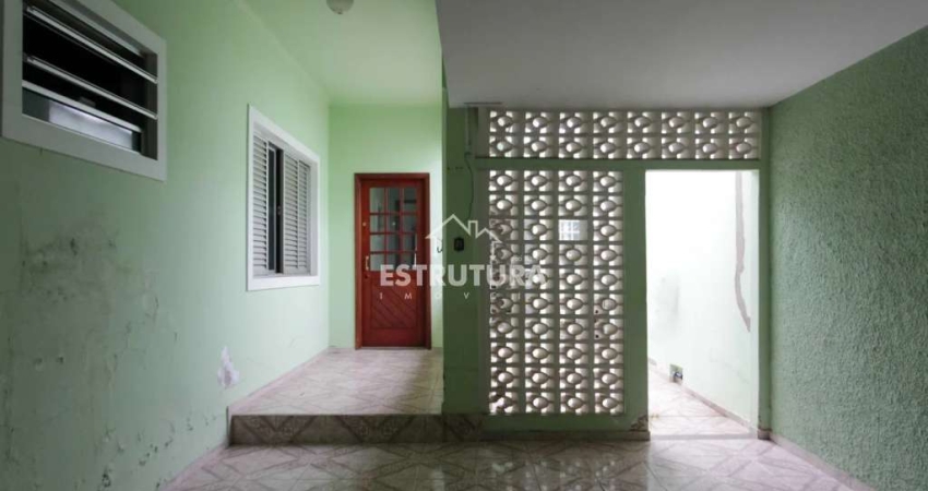 Casa para venda em Centro de 203.00m² com 3 Quartos, 1 Suite e 1 Garagem