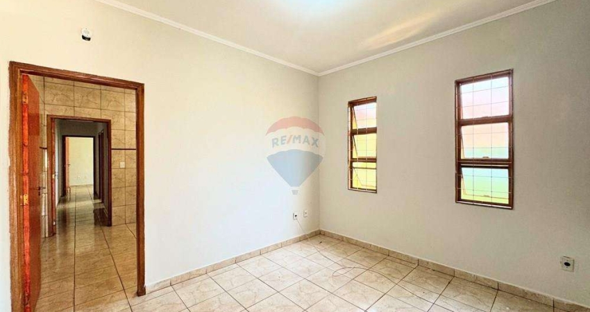 Casa para venda em Jardinópolis de 100.00m² com 2 Quartos e 2 Garagens