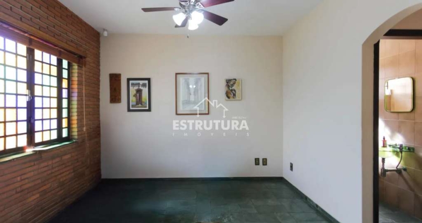 Casa para venda em Vila Operária de 225.00m² com 4 Quartos, 1 Suite e 4 Garagens
