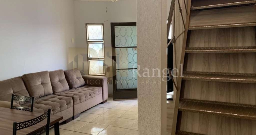 Casa para venda em Parque Dos Pinus de 182.00m² com 3 Quartos, 1 Suite e 2 Garagens