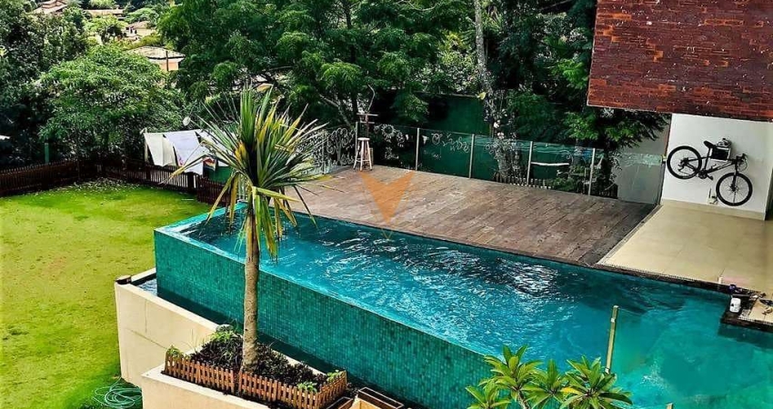 Casa para alugar em Nova Fazendinha de 550.00m² com 4 Quartos, 4 Suites e 6 Garagens