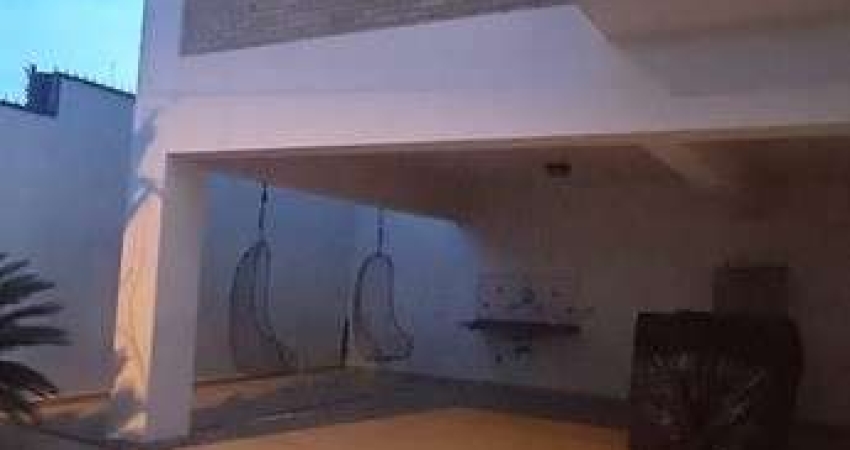 Casa para venda em Vila Paraíso de 253.50m² com 3 Quartos, 1 Suite e 4 Garagens