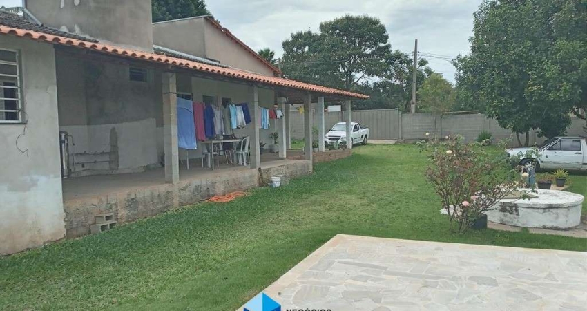 Chácara para venda em Bairro Dos Pires de 100.00m² com 3 Quartos, 1 Suite e 5 Garagens