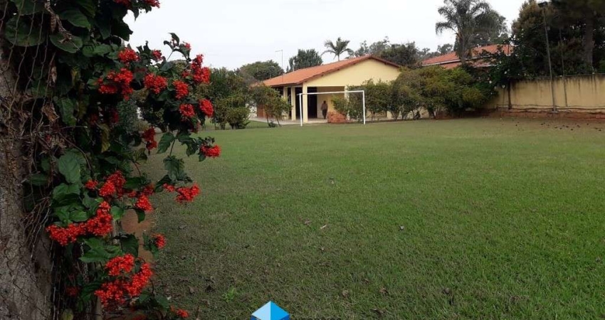 Chácara para venda em Bairro Dos Pires de 200.00m² com 2 Quartos, 2 Suites e 5 Garagens