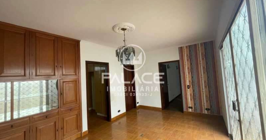 Casa para venda e aluguel em Alto de 320.00m² com 3 Quartos, 3 Suites e 3 Garagens