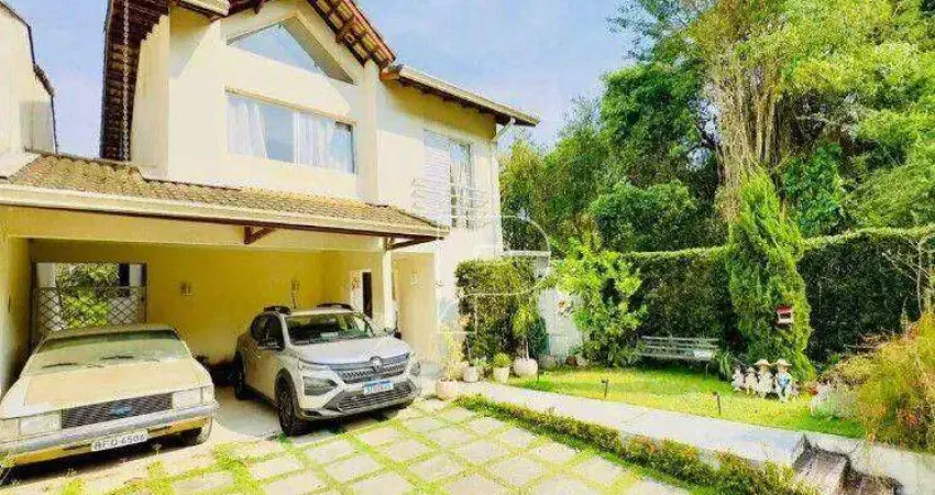 Casa de Condomínio para venda e aluguel em Granja Viana de 232.00m² com 3 Quartos, 3 Suites e 4 Garagens