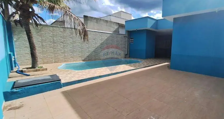 Casa para venda em Jardim Monte Líbano de 96.00m² com 2 Quartos e 3 Garagens