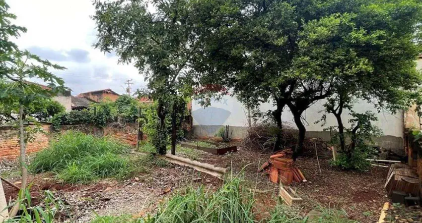Terreno à venda na Rua Professor Miguel Couto, 519, Vila Cordenonsi, Americana