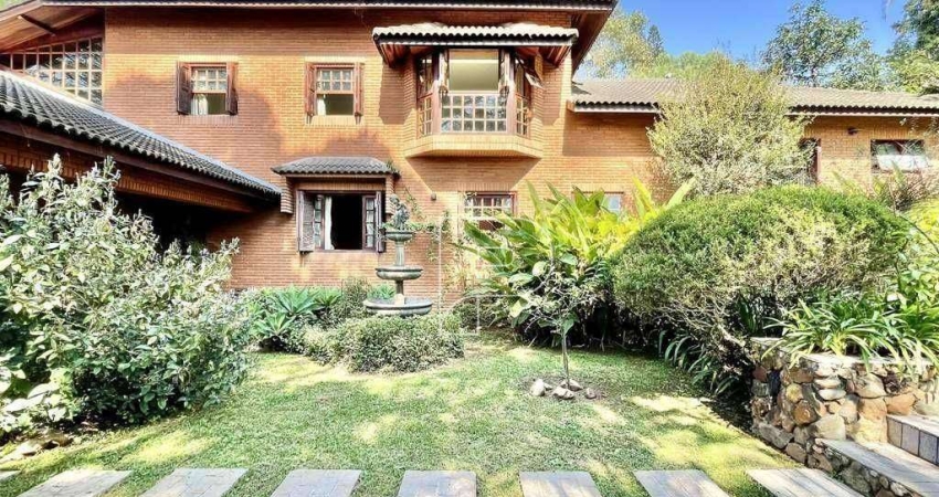 Casa para venda e aluguel em Granja Viana de 923.00m² com 5 Quartos, 5 Suites e 10 Garagens