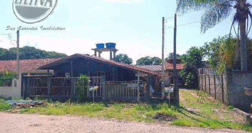 Casa para venda em Matinhos de 120.00m² com 4 Quartos, 1 Suite e 4 Garagens