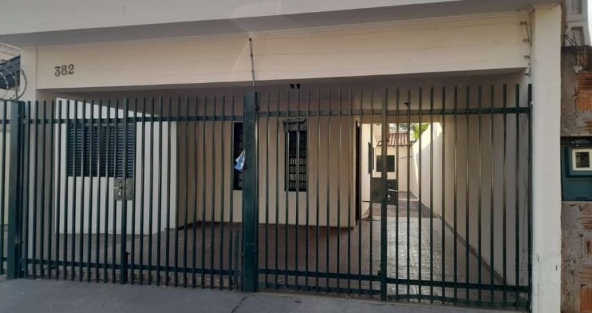 Casa para alugar em Esplanada de 167.00m² com 3 Quartos, 1 Suite e 2 Garagens