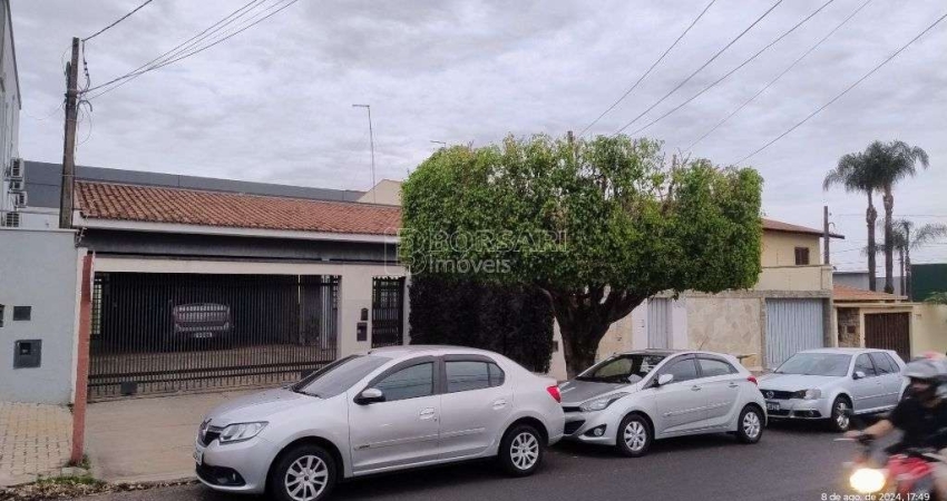 Casa para venda em Vila Harmonia de 250.00m² com 3 Quartos, 3 Suites e 4 Garagens