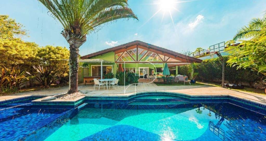 Casa de Condomínio para venda em Granja Viana de 427.00m² com 5 Quartos, 4 Suites e 5 Garagens