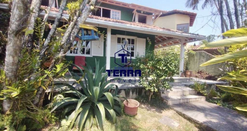 Casa para venda em Sapê de 280.00m² com 6 Quartos, 1 Suite e 2 Garagens