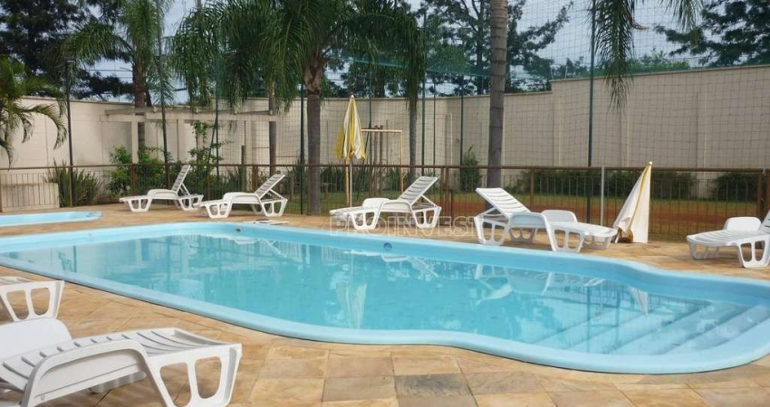 Casa de Condomínio para venda em Granja Viana de 110.00m² com 4 Quartos, 1 Suite e 2 Garagens