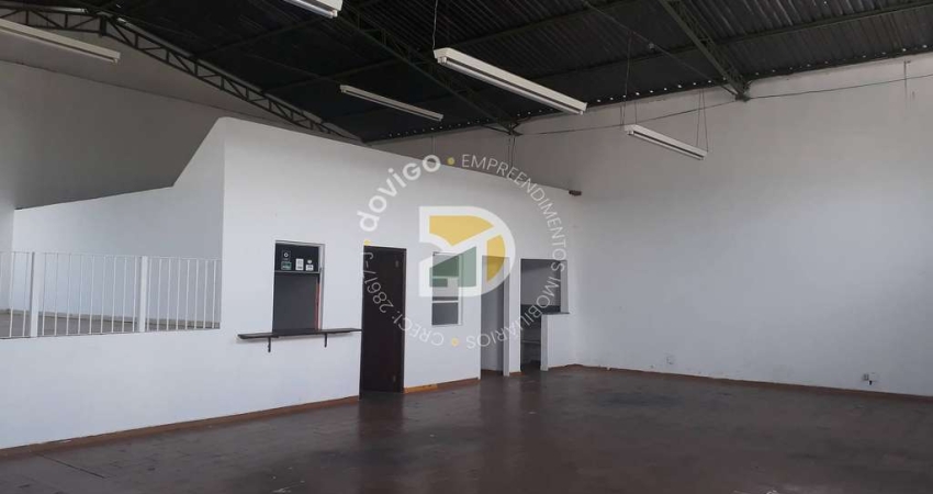 Galpão / Depósito / Armazém para alugar em Jardim Tropical de 207.00m² com 6 Garagens
