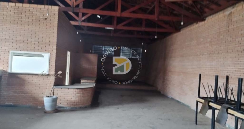 Galpão / Depósito / Armazém para venda e aluguel em Nova Mogi de 300.00m²
