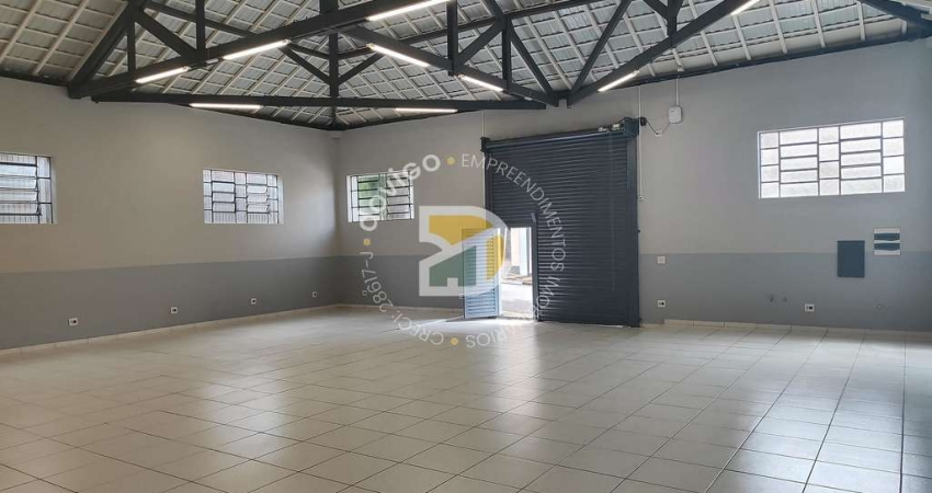 Galpão / Depósito / Armazém para alugar em Centro de 216.00m²