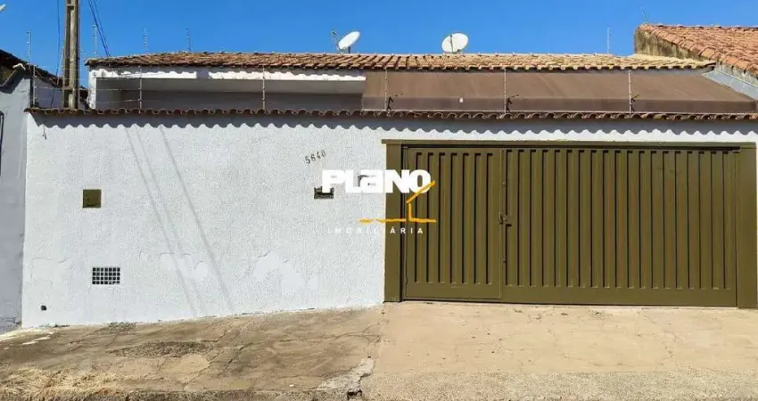 Casa para alugar em Jardim Redentor de 120.00m² com 3 Quartos, 1 Suite e 2 Garagens