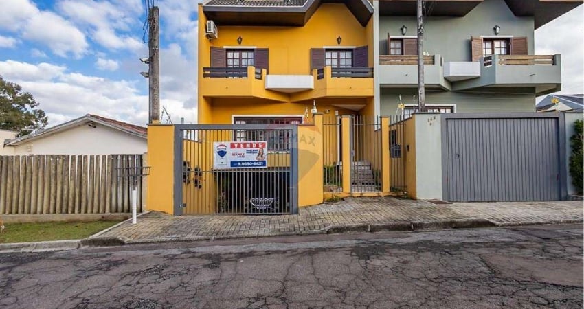 Sobrado para venda em Boa Vista de 195.00m² com 4 Quartos, 1 Suite e 2 Garagens