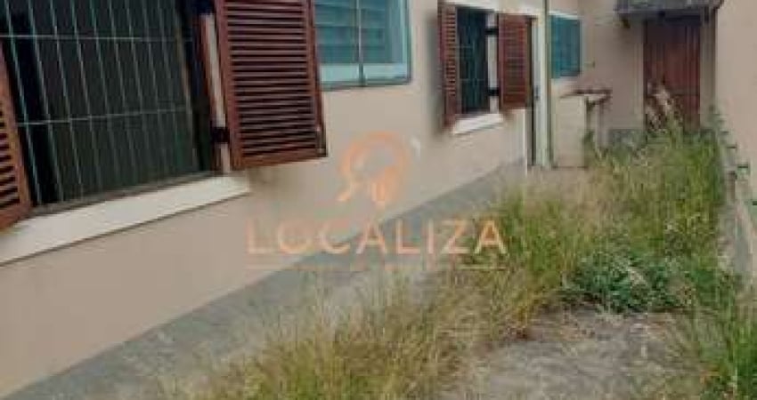 Casa para venda e aluguel em Centro de 300.00m² com 3 Quartos, 1 Suite e 3 Garagens
