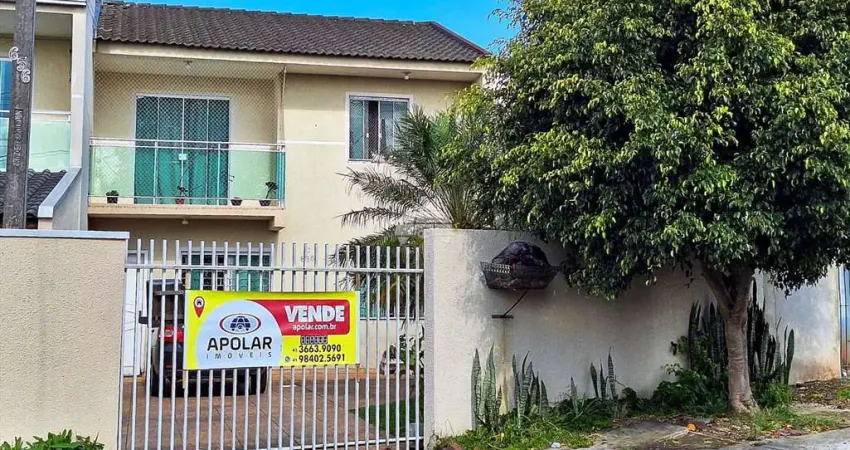 Sobrado para venda em Guaraituba de 163.00m² com 3 Quartos, 1 Suite e 4 Garagens