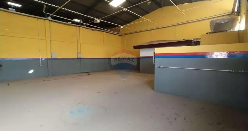 Galpão / Depósito / Armazém para alugar em Jardim Guaçu-mirim I de 350.00m² com 8 Garagens