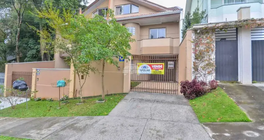 Casa para venda em Mossunguê de 157.00m² com 3 Quartos, 1 Suite e 2 Garagens