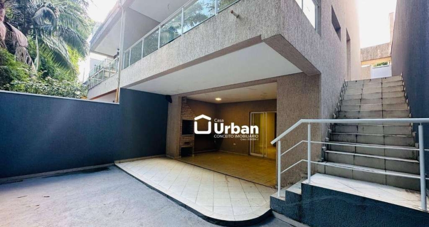 Casa de Condomínio para venda e aluguel em Granja Viana de 213.00m² com 3 Quartos, 1 Suite e 2 Garagens