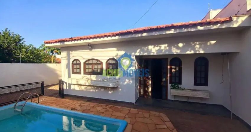 Casa para venda em Ipanema de 194.16m² com 5 Quartos, 2 Suites e 3 Garagens