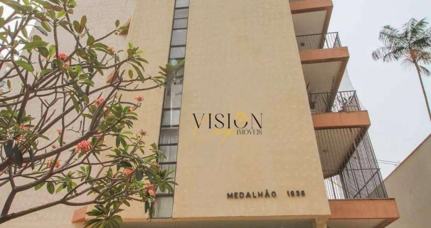 Apartamento para venda em Cambuí de 260.00m² com 4 Quartos, 2 Suites e 2 Garagens