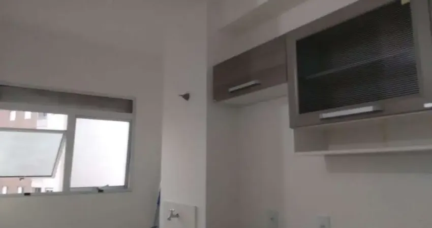 Apartamento para alugar em Canhema de 43.00m² com 2 Quartos e 1 Garagem